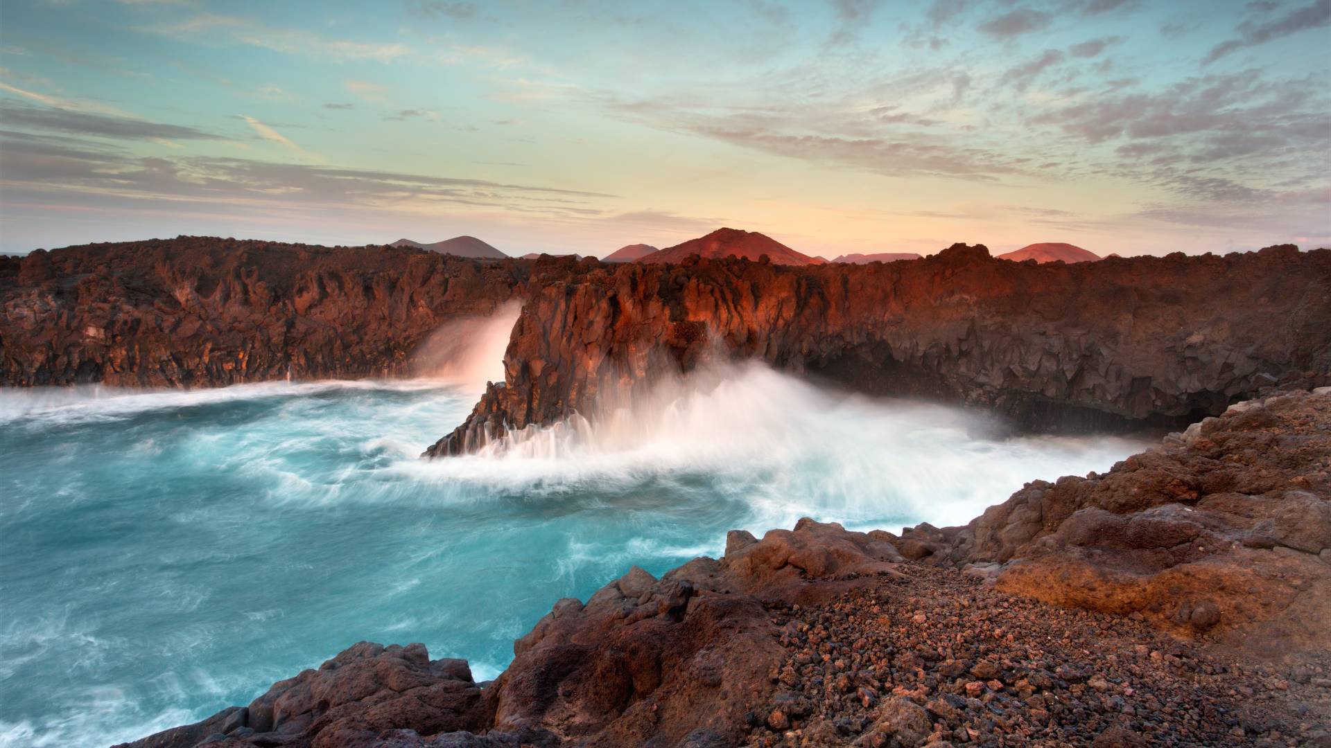 Canarie, trekking e catamarano